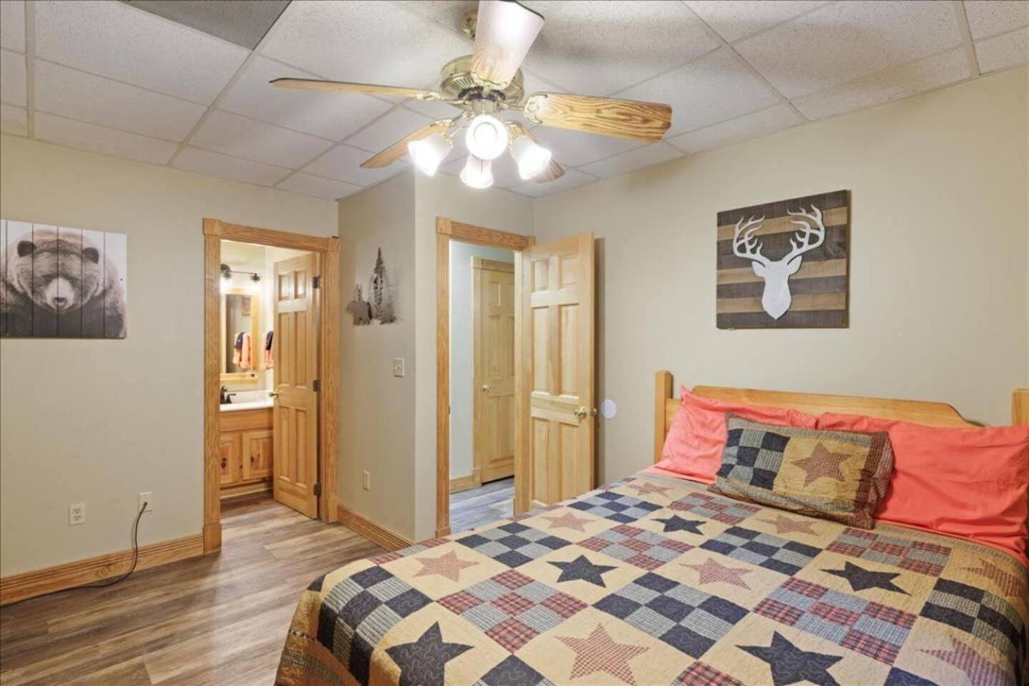 5Br Smoky Cabin Hot Tub, Games, 1 Mi To Parkway Pigeon Forge Exterior foto